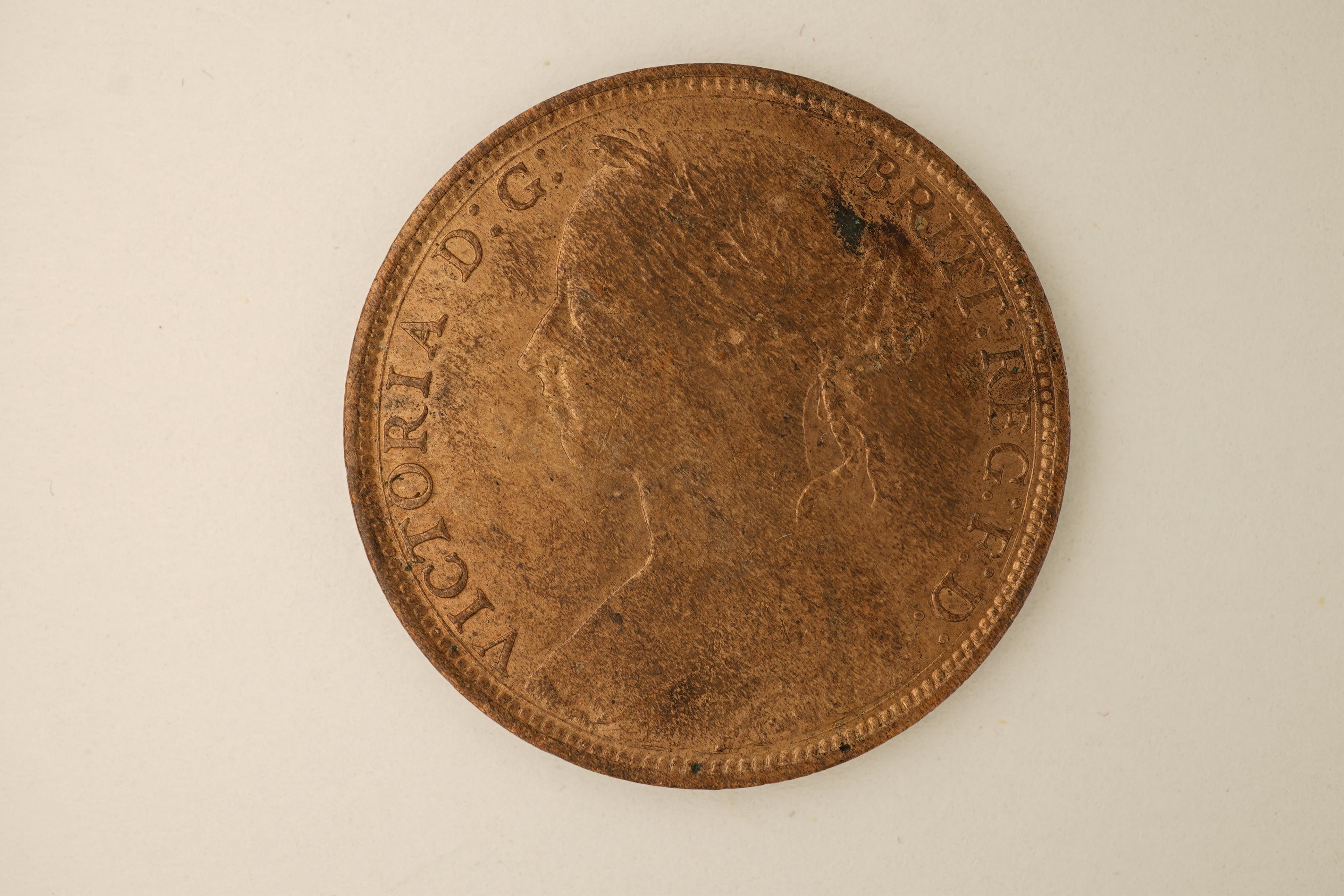 British coins, Victoria, four bronze pennies;, 1881, Fr. 102, Gouby dies M/k, light surface pitting to obv. otherwise near EF, dark toned, patches of lustre, 1882, H below date, Heaton mint, Fr. 115, Gouby dies R/r, cris